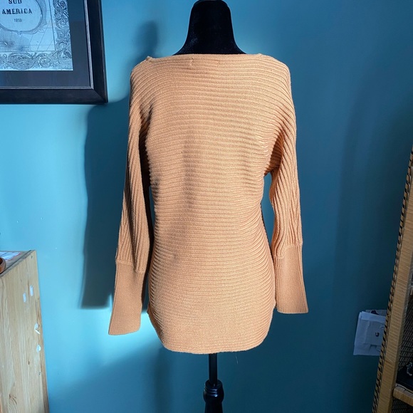 RACHEL ZOE | Gorgeous Rustic Sweater | Flattering fit | Small - Picture 2 of 4